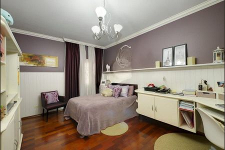 Casa à venda com 5 quartos, 600m² em Vila Campo Grande, São Paulo