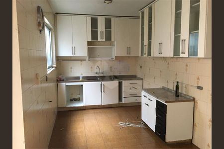 Casa à venda com 160m², 4 quartos e 3 vagas