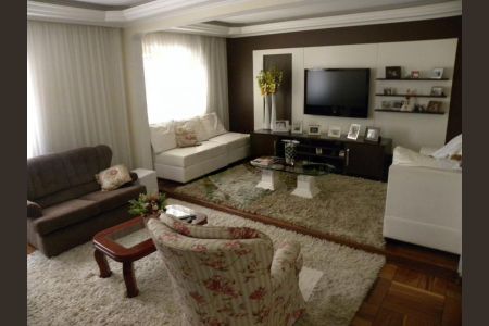 Casa à venda com 3 quartos, 200m² em Chácara Inglesa, São Paulo