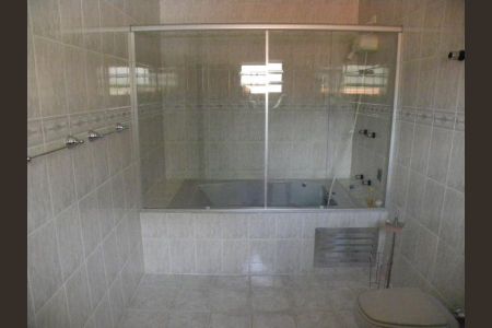 Casa à venda com 200m², 3 quartos e 2 vagas