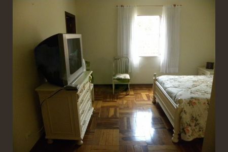 Casa à venda com 3 quartos, 200m² em Chácara Inglesa, São Paulo