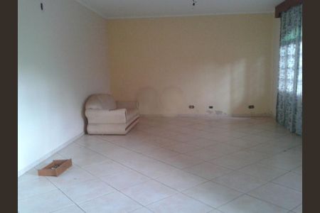 Casa à venda com 246m², 4 quartos e 6 vagas