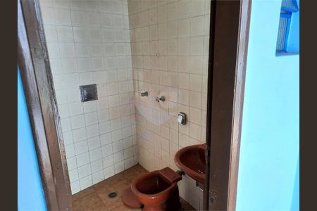 Casa à venda com 246m², 4 quartos e 6 vagas