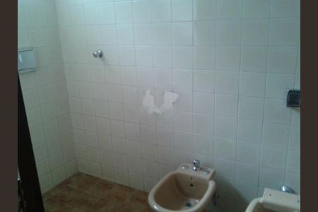 Casa à venda com 246m², 4 quartos e 6 vagas