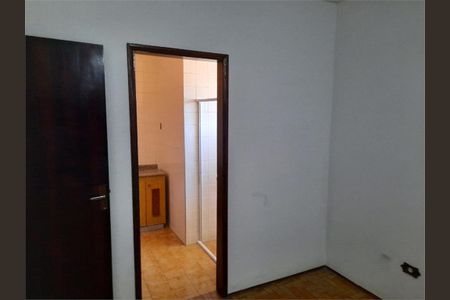 Casa à venda com 246m², 4 quartos e 6 vagas