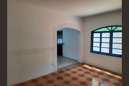 Casa à venda com 246m², 4 quartos e 6 vagas