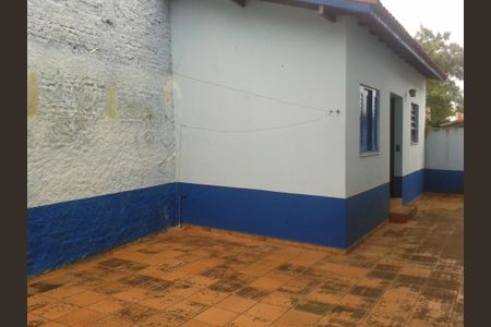 Casa à venda com 246m², 4 quartos e 6 vagas