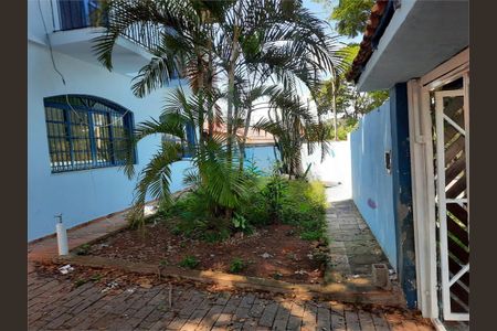 Casa à venda com 246m², 4 quartos e 6 vagas