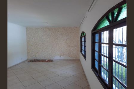 Casa à venda com 246m², 4 quartos e 6 vagas