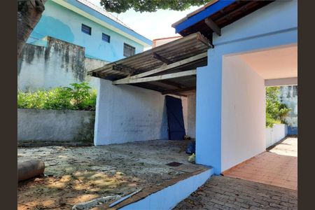 Casa à venda com 246m², 4 quartos e 6 vagas