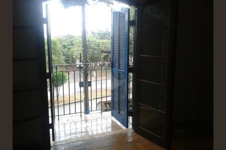 Casa à venda com 246m², 4 quartos e 6 vagas