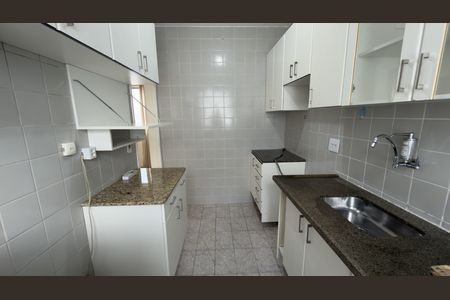 Apartamento para alugar com 3 quartos, 66m² em Estoril, Belo Horizonte