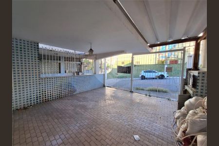 Casa à venda com 120m², 2 quartos e 2 vagas
