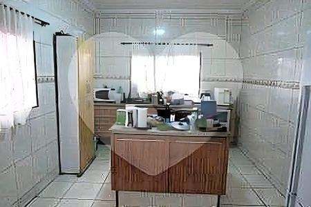 Casa à venda com 4 quartos, 240m² em Cambuci, São Paulo