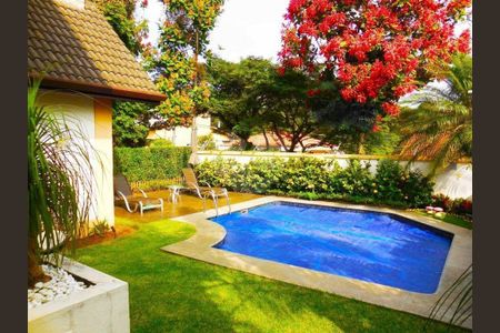 Casa à venda com 520m², 4 quartos e 6 vagas