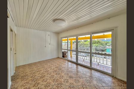 Casa para alugar com 129m², 3 quartos e 2 vagas Casa para alugar com 129m², 3 quartos e 2 vagasSuíte