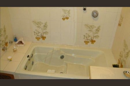 Casa à venda com 4 quartos, 375m² em Jardim Morumbi, São Paulo