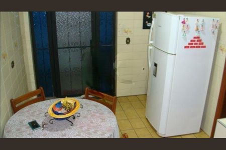 Casa à venda com 4 quartos, 375m² em Jardim Morumbi, São Paulo