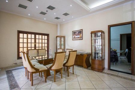 Casa à venda com 4 quartos, 400m² em Cidade São Francisco, São Paulo