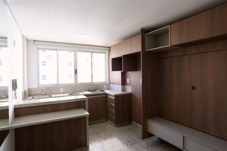 Sala/Cozinha de apartamento para alugar com 1 quarto, 39m² em Savassi, Belo Horizonte