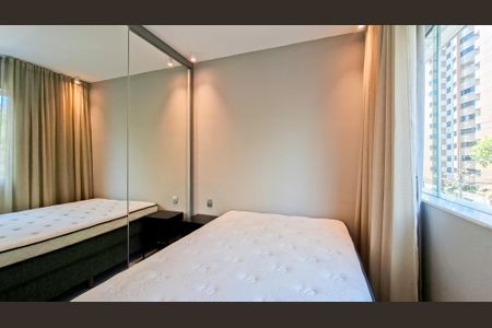 Quarto de apartamento para alugar com 1 quarto, 39m² em Lourdes, Belo Horizonte