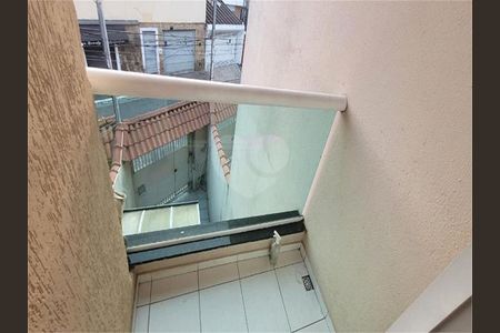 Casa à venda com 105m², 3 quartos e 2 vagas