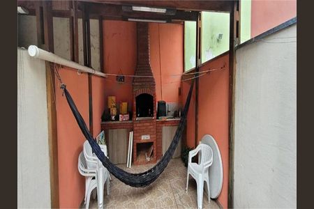 Casa à venda com 105m², 3 quartos e 2 vagas