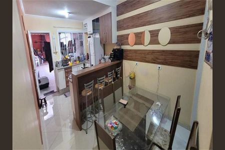 Casa à venda com 105m², 3 quartos e 2 vagas