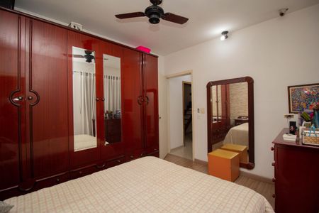 Casa para alugar com 196m², 4 quartos e 3 vagasQuarto 1 - Suíte 1