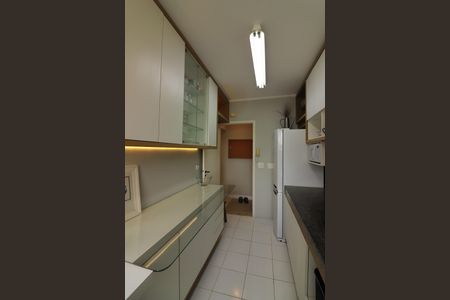 Apartamento para alugar com 70m², 2 quartos e 2 vagasCozinha e Área de Serviço