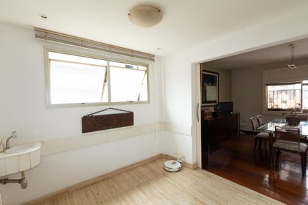 Apartamento à venda com 226m², 4 quartos e 2 vagasCopa