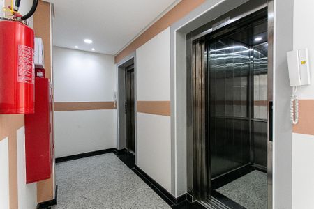 Apartamento para alugar com 31m², 1 quarto e sem vaga Apartamento para alugar com 31m², 1 quarto e sem vagaÁrea Comum - Elevador
