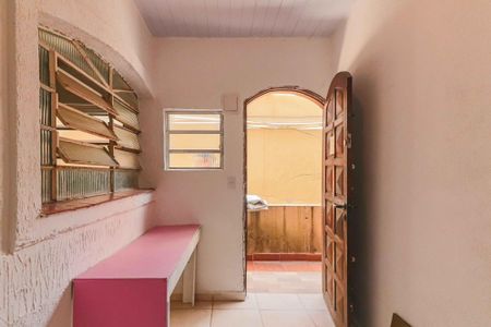 Casa para alugar com 45m², 2 quartos e sem vagaLavanderia