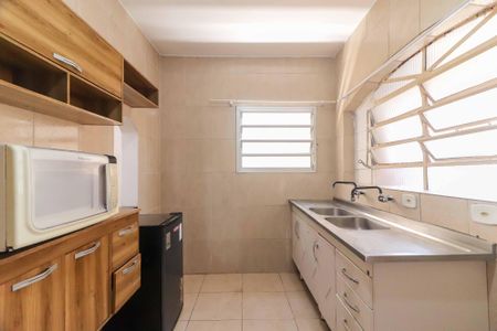 Casa para alugar com 45m², 2 quartos e sem vagaCozinha e Área de Serviço