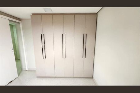 Casa à venda com 6 quartos, 190m² em Jardim Fernandes, São Paulo