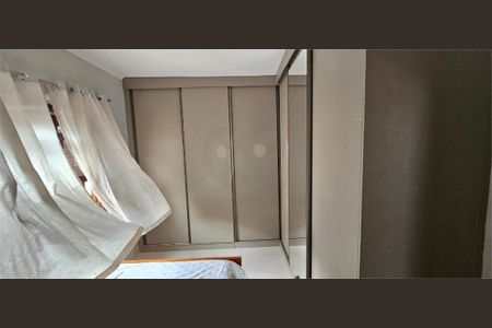 Casa à venda com 6 quartos, 190m² em Jardim Fernandes, São Paulo