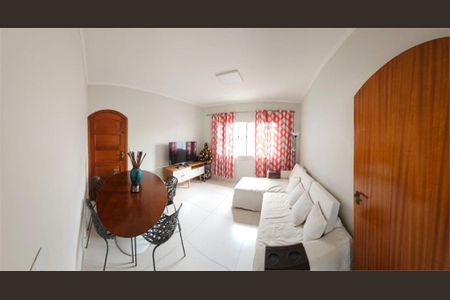 Casa à venda com 6 quartos, 190m² em Jardim Fernandes, São Paulo