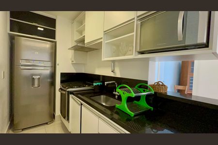 Apartamento para alugar com 97m², 2 quartos e 2 vagasCozinha