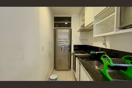 Apartamento para alugar com 97m², 2 quartos e 2 vagasCozinha