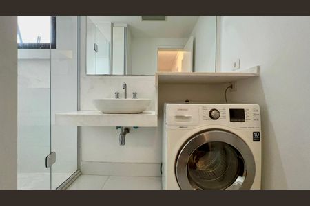 Apartamento para alugar com 97m², 2 quartos e 2 vagasBanheiro