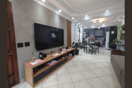 Casa à venda com 204m², 5 quartos e 4 vagas