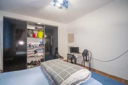 Casa à venda com 154m², 4 quartos e 3 vagas Casa à venda com 154m², 4 quartos e 3 vagasQuarto 2