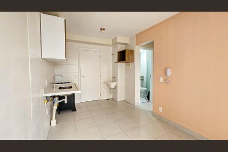 Sala / Cozinha de apartamento à venda com 2 quartos, 34m² em Socorro, São Paulo