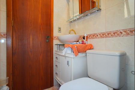 Casa para alugar com 475m², 6 quartos e 7 vagasBanheiro Social