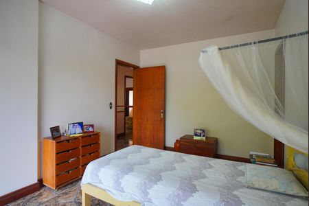 Casa para alugar com 475m², 6 quartos e 7 vagasSuíte 1