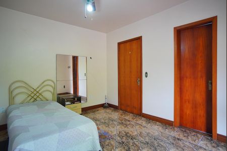 Casa para alugar com 475m², 6 quartos e 7 vagasSuíte 2