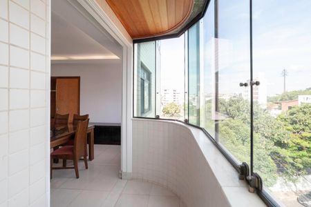 Apartamento à venda com 364m², 4 quartos e 4 vagasVaranda da sala de jantar