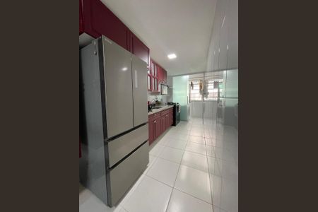 Apartamento à venda com 155m², 4 quartos e 2 vagas Apartamento à venda com 155m², 4 quartos e 2 vagasCozinha