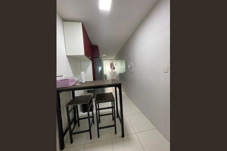 Apartamento à venda com 155m², 4 quartos e 2 vagas Apartamento à venda com 155m², 4 quartos e 2 vagasCozinha