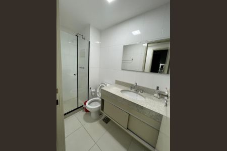 Apartamento à venda com 155m², 4 quartos e 2 vagas Apartamento à venda com 155m², 4 quartos e 2 vagasBanheiro da Suíte 3